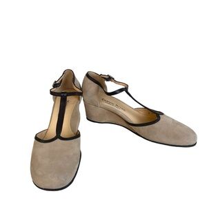 Taryn Rose Women 7-7 1/2 US 38.5 Comfort Wedge Pump T Strap F550